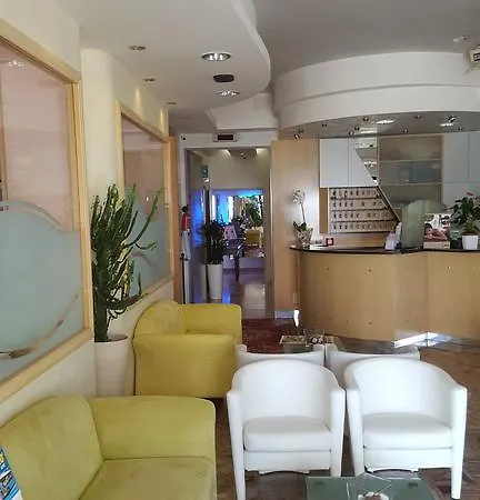 Hotell Iride & 3*