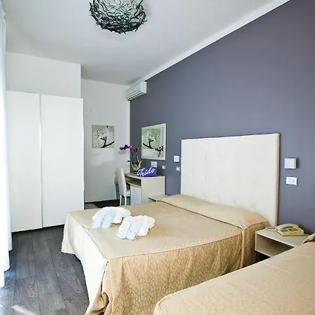 Iride & Hotel 3*
